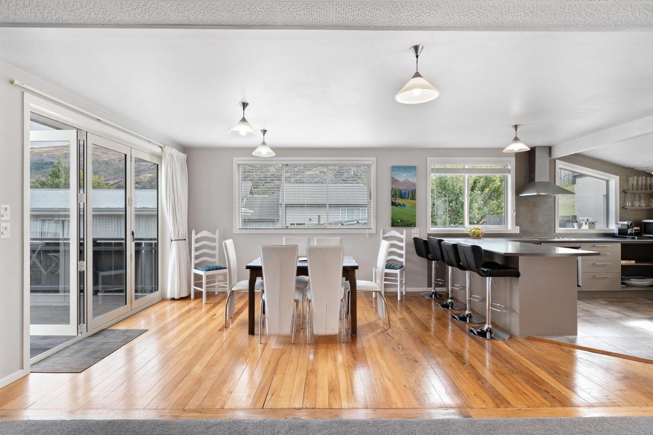 Lake And Mountain View Living Queenstown Bagian luar foto